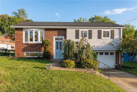 Photo of 103 Vermillion Dr, Pittsburgh, PA 15209 (MLS # 1736100)