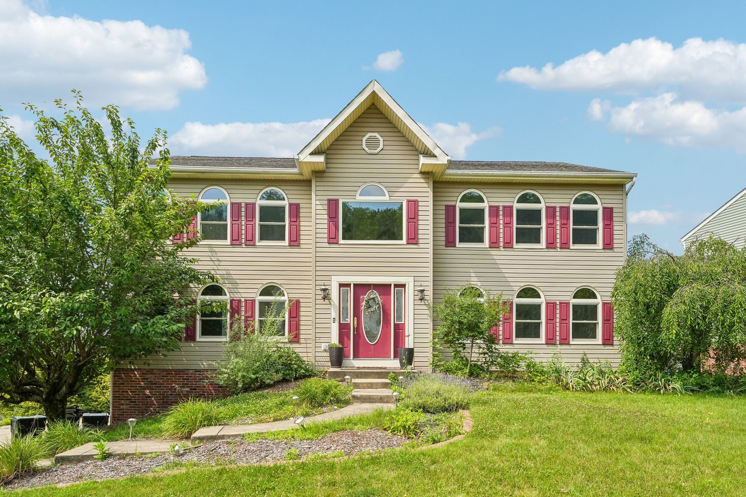 209 Jaclyn Dr
