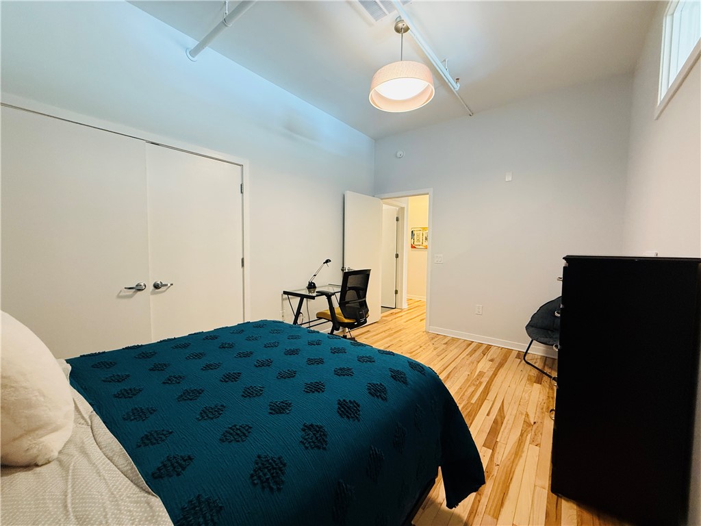 Lawrenceville, Pennsylvania 15201, United States, 2 Bedrooms Bedrooms, ,2 BathroomsBathrooms,Residential,Active,16977
