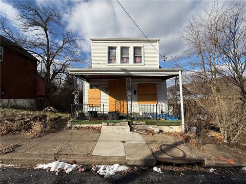 Photo of 211 Division St, Braddock, PA 15104 (MLS # 1733690)
