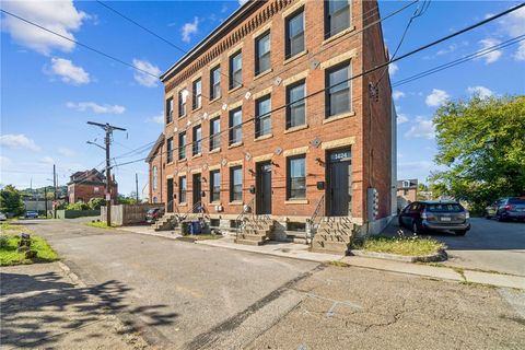 Photo of 1426 Rush St, Pittsburgh, PA 15233 (MLS # 1726410)