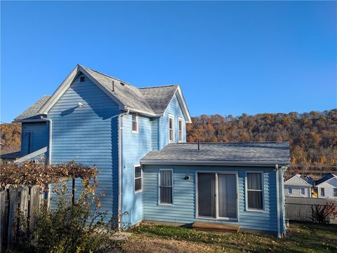 Photo of 511 West St, Monongahela, PA 15063 (MLS # 1732195)