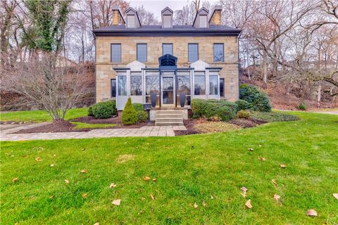 Photo of 602 Poplar Way, Pittsburgh, PA 15106 (MLS # 1729336)