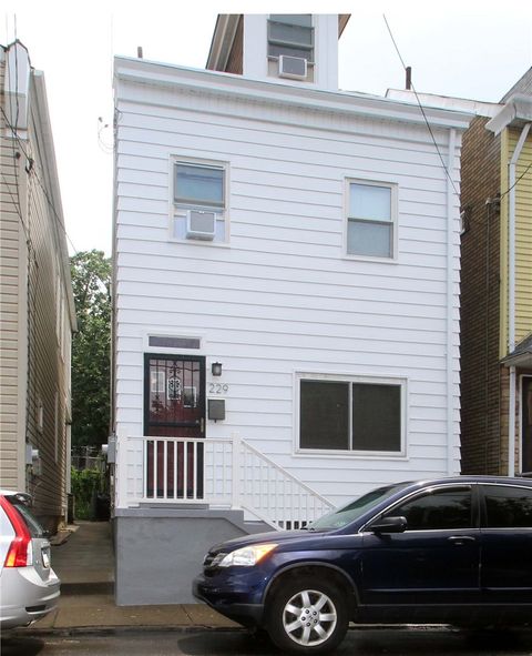 Photo of 229 Edmond St, Pittsburgh, PA 15224 (MLS # 1752933)