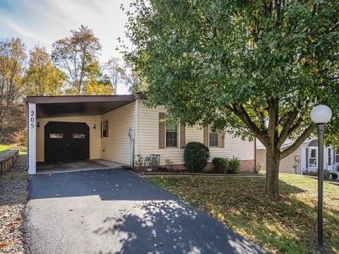 Photo for 205 Meadow Ln
