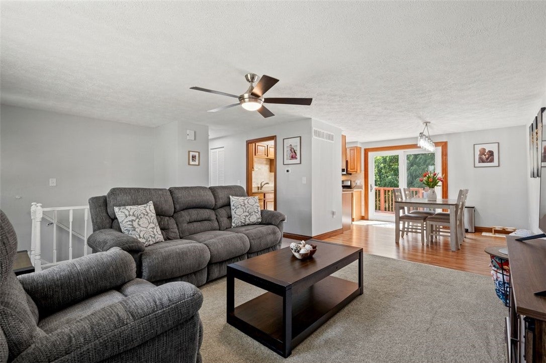 114 Darnley Dr