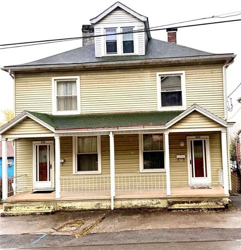 Photo of 926 N Ashland Ave, New Castle, PA 16102 (MLS # 1728913)