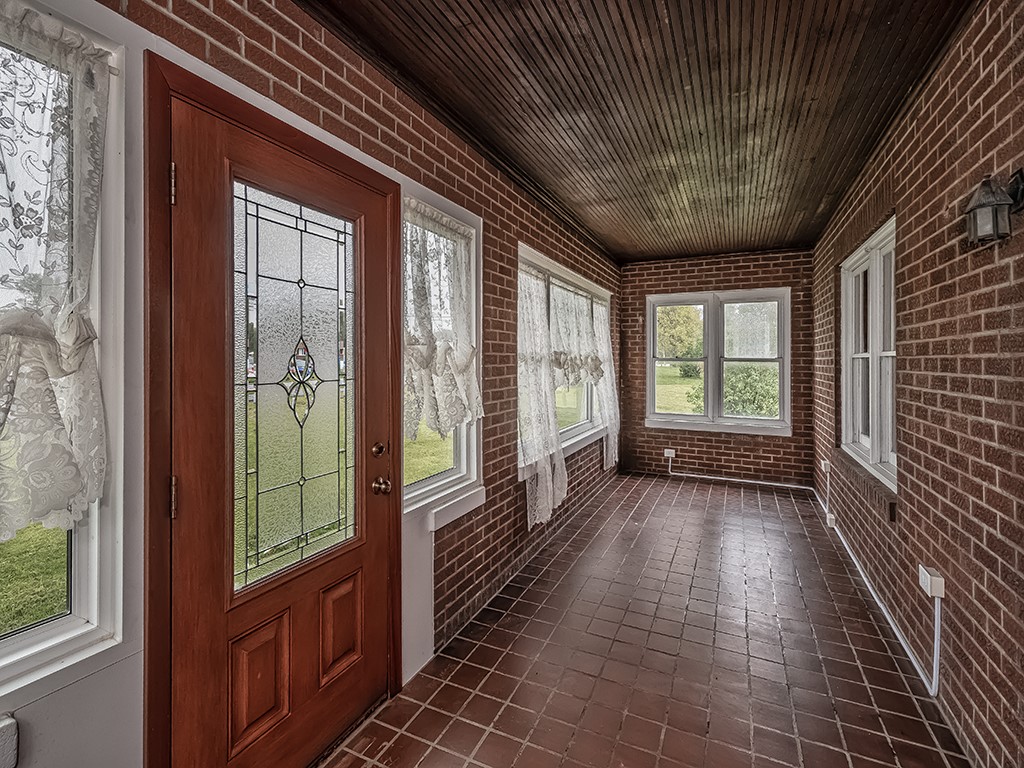 385 N Pike Rd