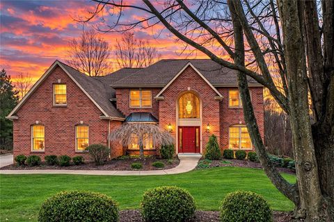 Photo of 206 Pine Grove Ct, Baden, PA 15005 (MLS # 1743323)