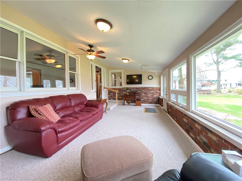 Shenango-Cra, Pennsylvania 16134, United States, 2 Bedrooms Bedrooms, ,2 BathroomsBathrooms,Residential,Active,102764