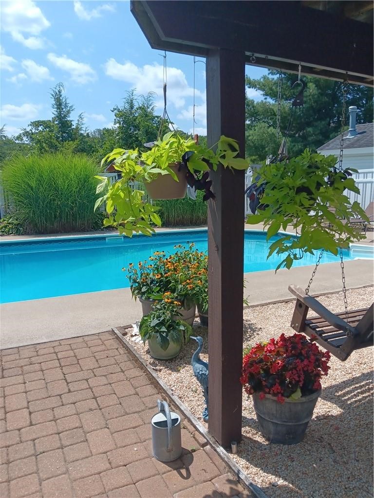 14 Autumnwood Court