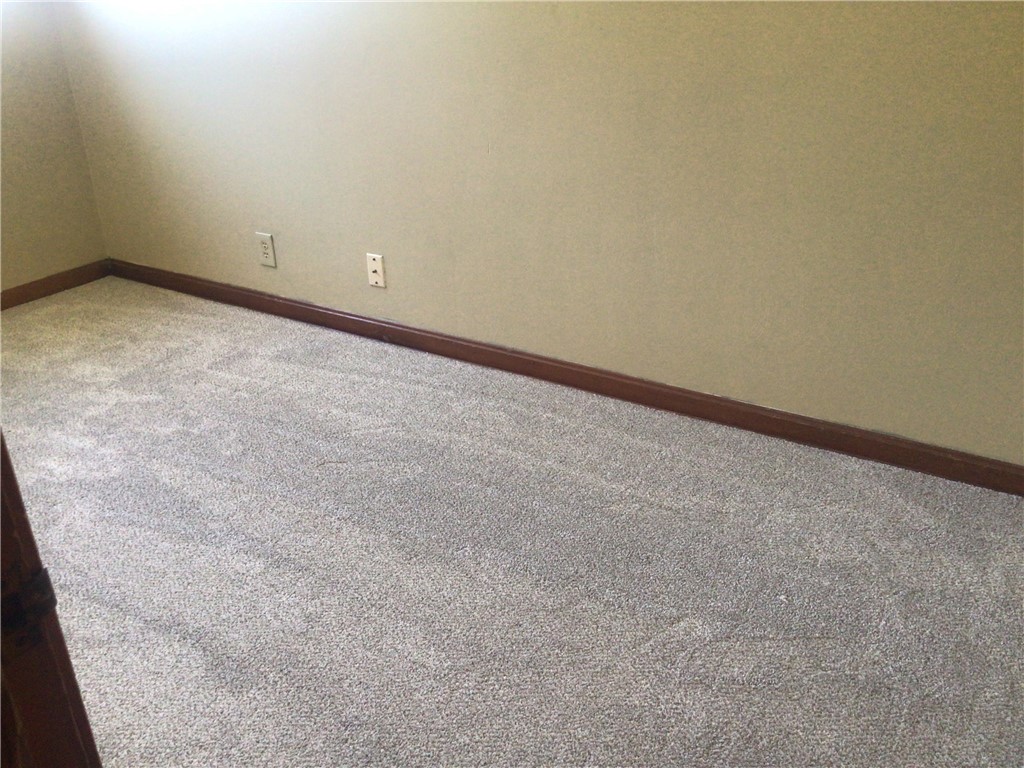 704 Service Ave Ave, Sharon, Pennsylvania image 11