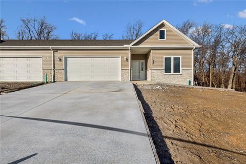 Photo of 1580 Lois Road, Latrobe, PA 15650 (MLS # 1732231)