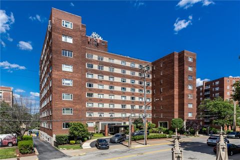 Condo For Sale - 128 N Craig St #416<br/> Oakland, PA 15213