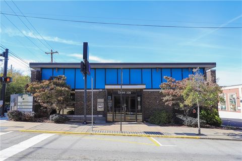 Photo of 226 Main St, Irwin, PA 15642 (MLS # 1731964)