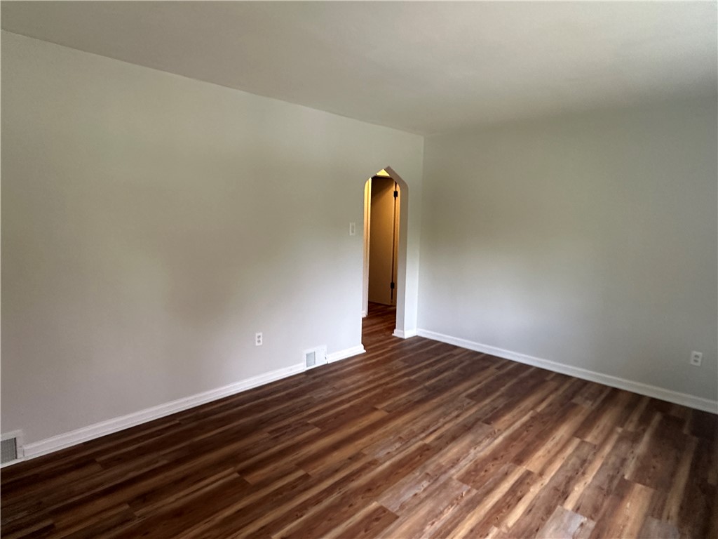 201 Clever Rd