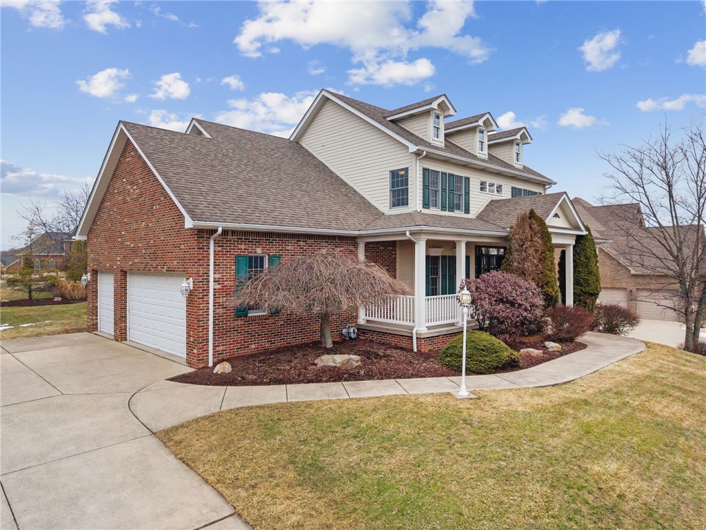 1012 Country Club Dr