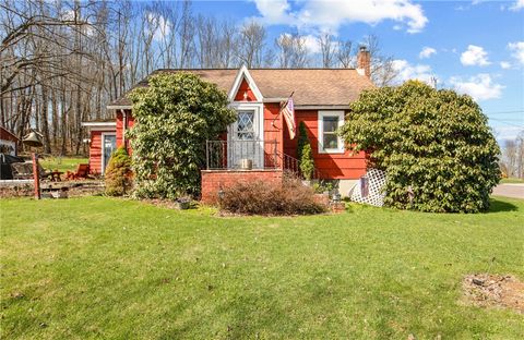 Photo of 891 Main St, Addison, PA 15411 (MLS # 1745830)