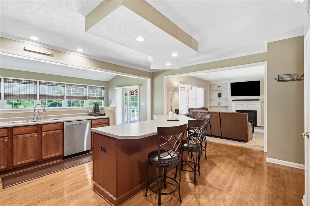 106 Valleybrook Dr