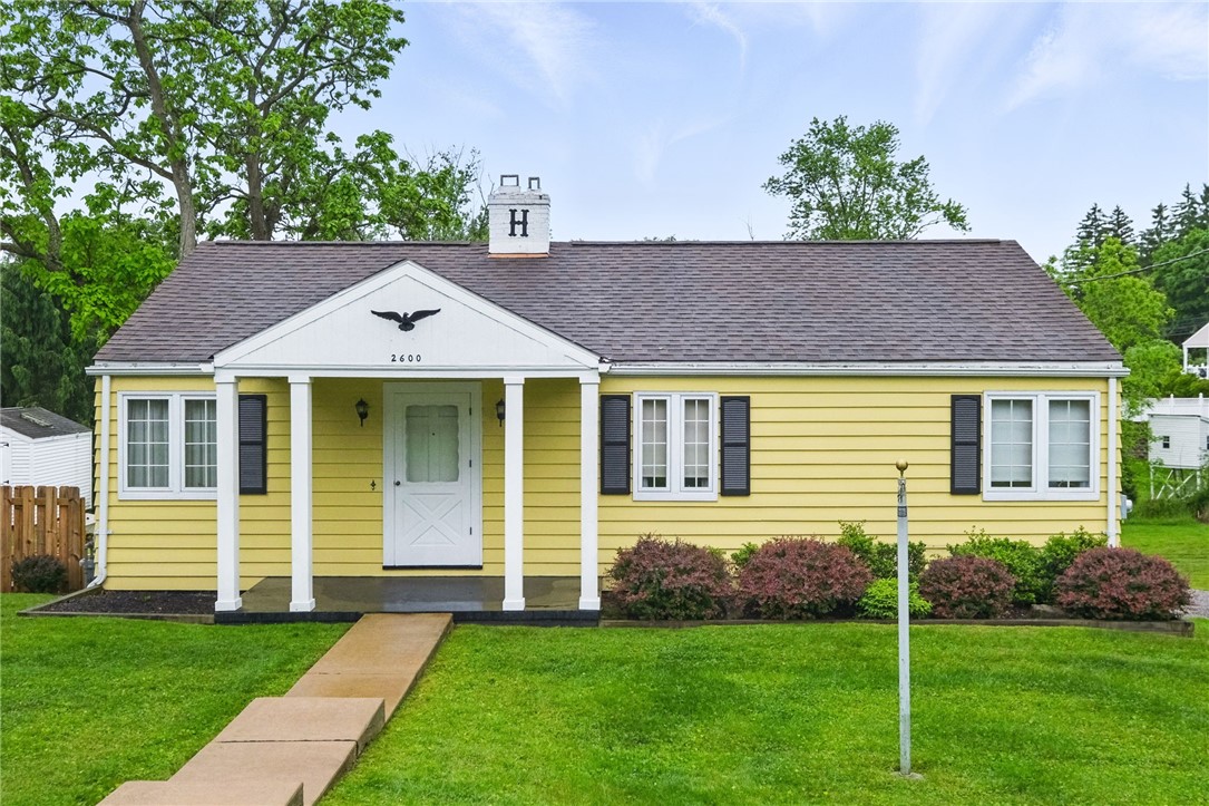 2600 Locust Ln
