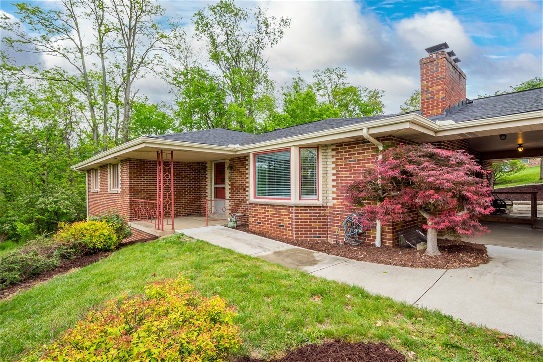 240 Arlington Dr Dr, Canonsburg, Pennsylvania image 4