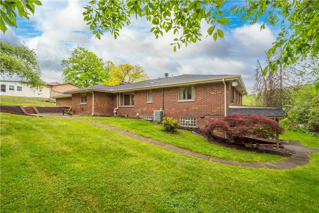 240 Arlington Dr Dr, Canonsburg, Pennsylvania image 7
