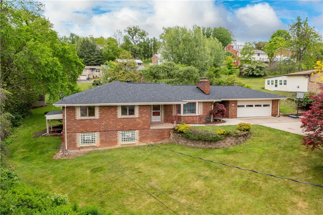 240 Arlington Dr Dr, Canonsburg, Pennsylvania image 1