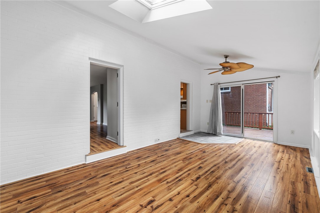 Crafton, Pennsylvania 15205, United States, 3 Bedrooms Bedrooms, ,2 BathroomsBathrooms,Residential,Active,174736