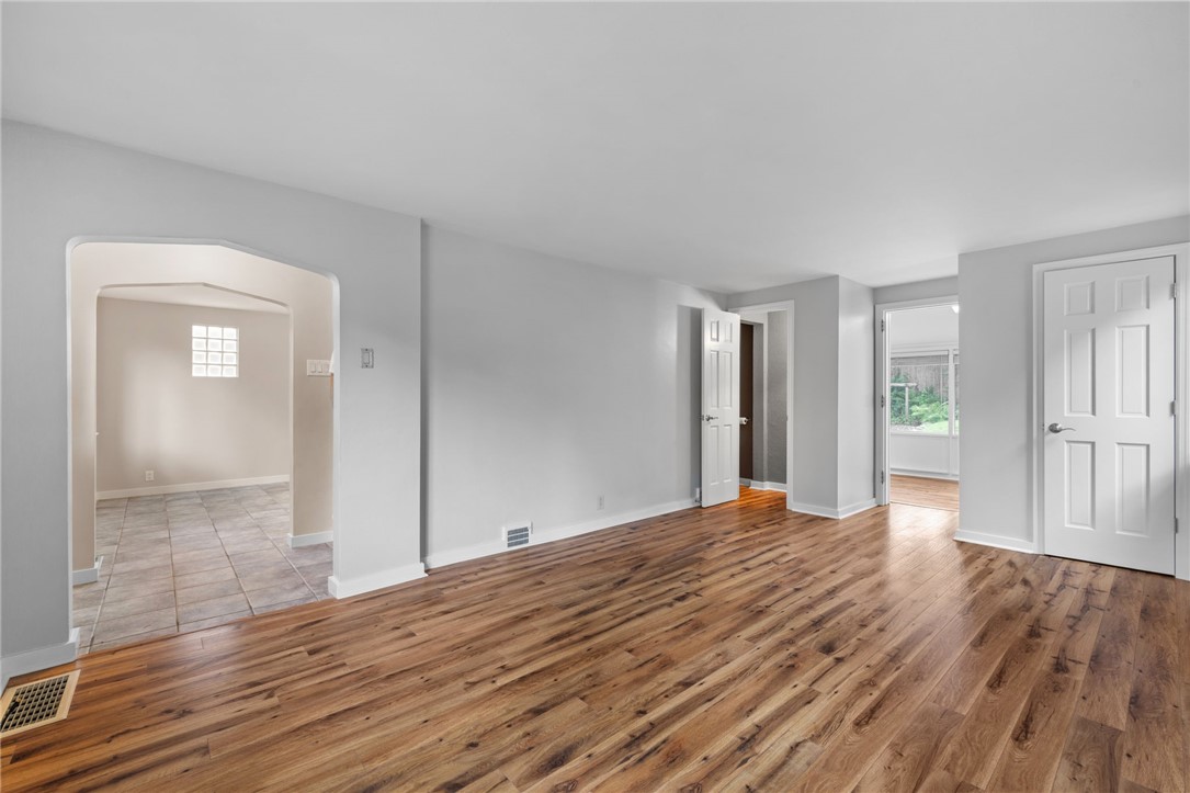 Crafton, Pennsylvania 15205, United States, 3 Bedrooms Bedrooms, ,2 BathroomsBathrooms,Residential,Active,174736