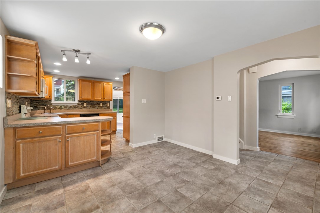 Crafton, Pennsylvania 15205, United States, 3 Bedrooms Bedrooms, ,2 BathroomsBathrooms,Residential,Active,174736