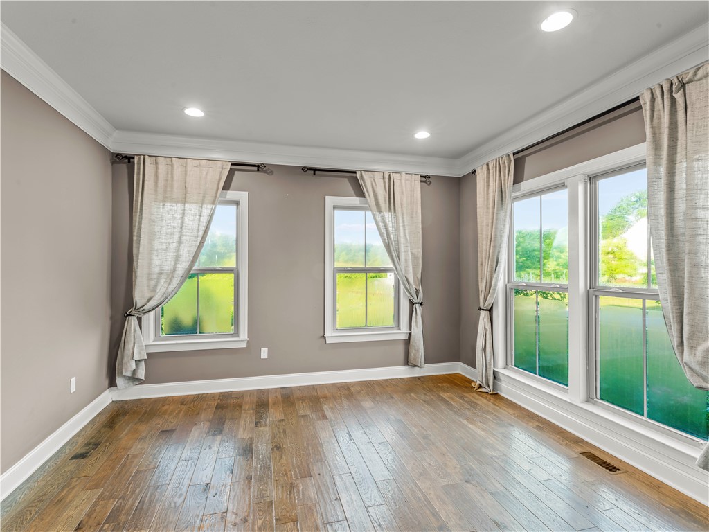 4402 Walnut Ridge Cir