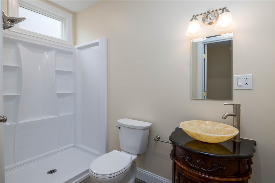 Houston, Pennsylvania 15342, United States, 4 Bedrooms Bedrooms, ,2 BathroomsBathrooms,Residential,Active,218307