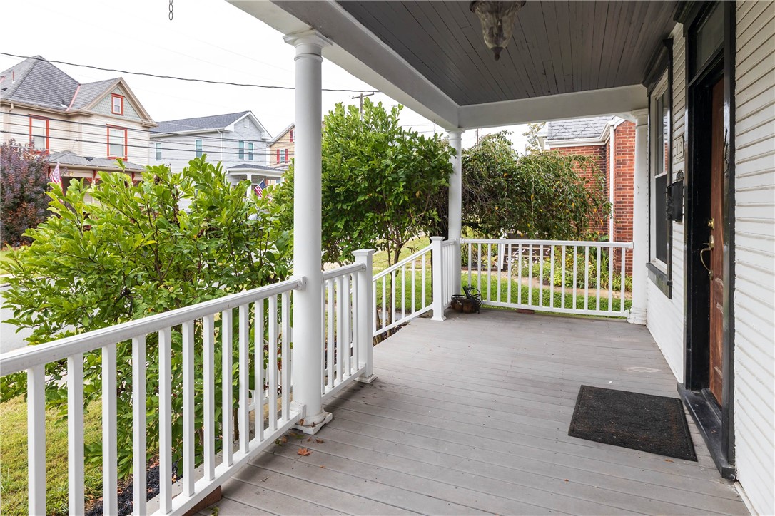 Houston, Pennsylvania 15342, United States, 4 Bedrooms Bedrooms, ,2 BathroomsBathrooms,Residential,Active,218307