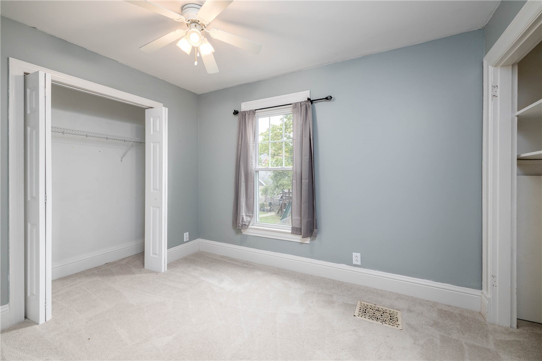 Houston, Pennsylvania 15342, United States, 4 Bedrooms Bedrooms, ,2 BathroomsBathrooms,Residential,Active,218307