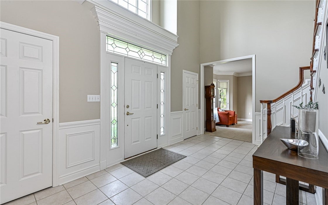 3166 Canterbury Dr