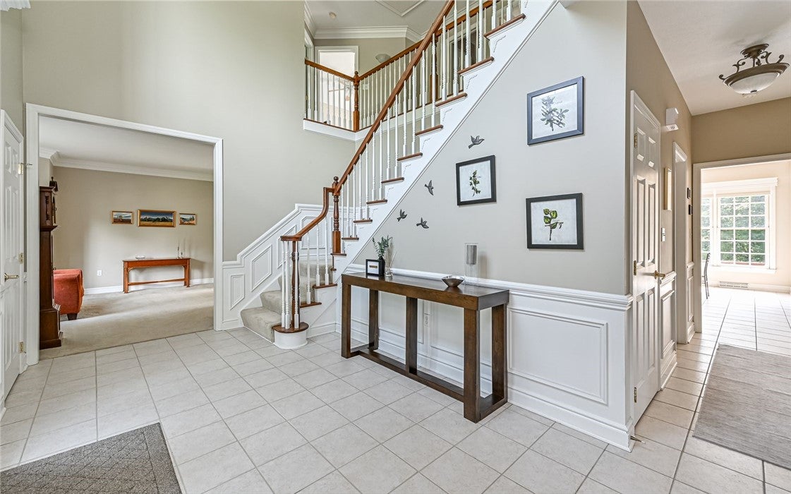 3166 Canterbury Dr
