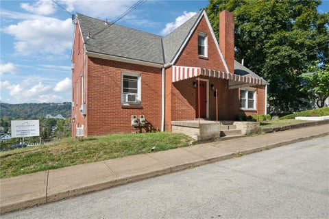 Apartment For Rent - 612 Hopkins St St #2<br/> Sewickley, PA 15143
