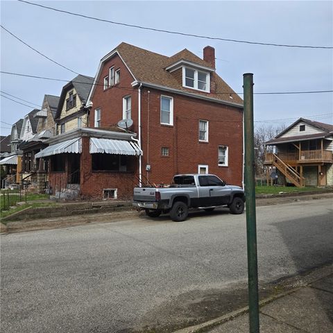Photo of 1354 5th Ave, New Kensington, PA 15068 (MLS # 1744199)