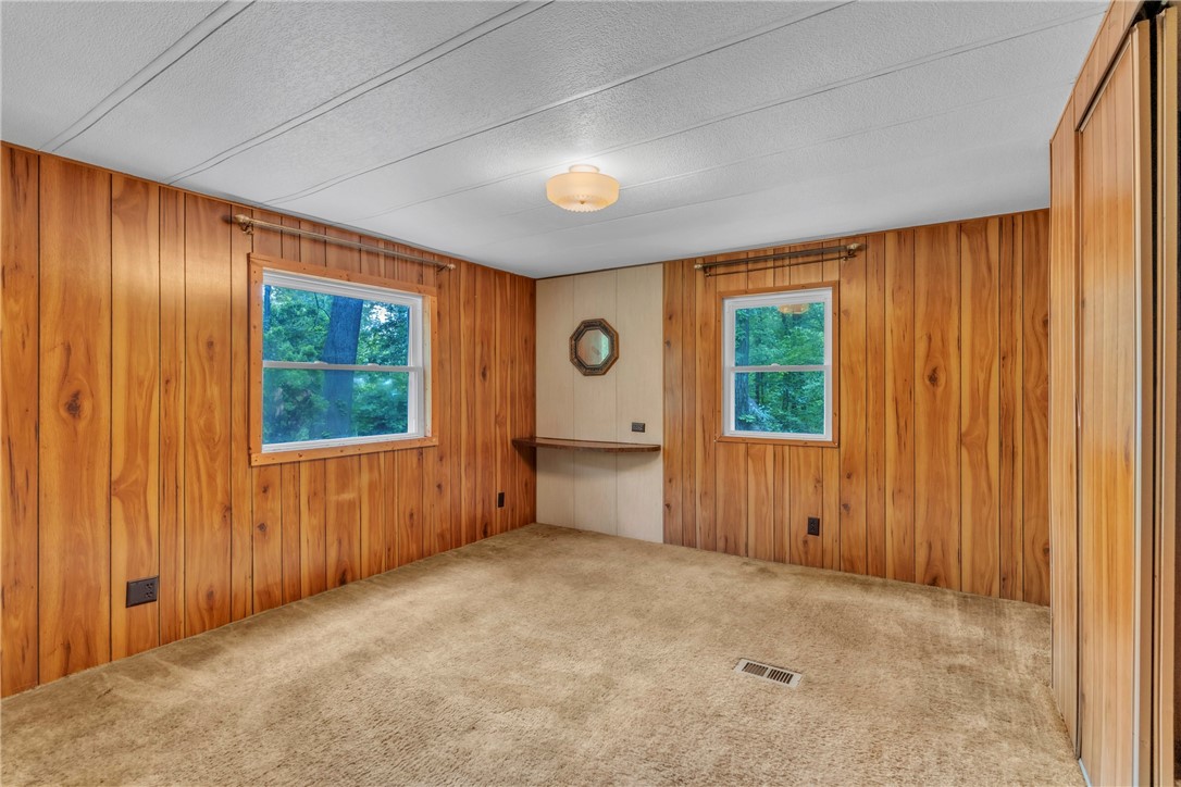 Connoquenessing Twp, Pennsylvania 16033, United States, 2 Bedrooms Bedrooms, ,1 BathroomBathrooms,Residential,Active,237482