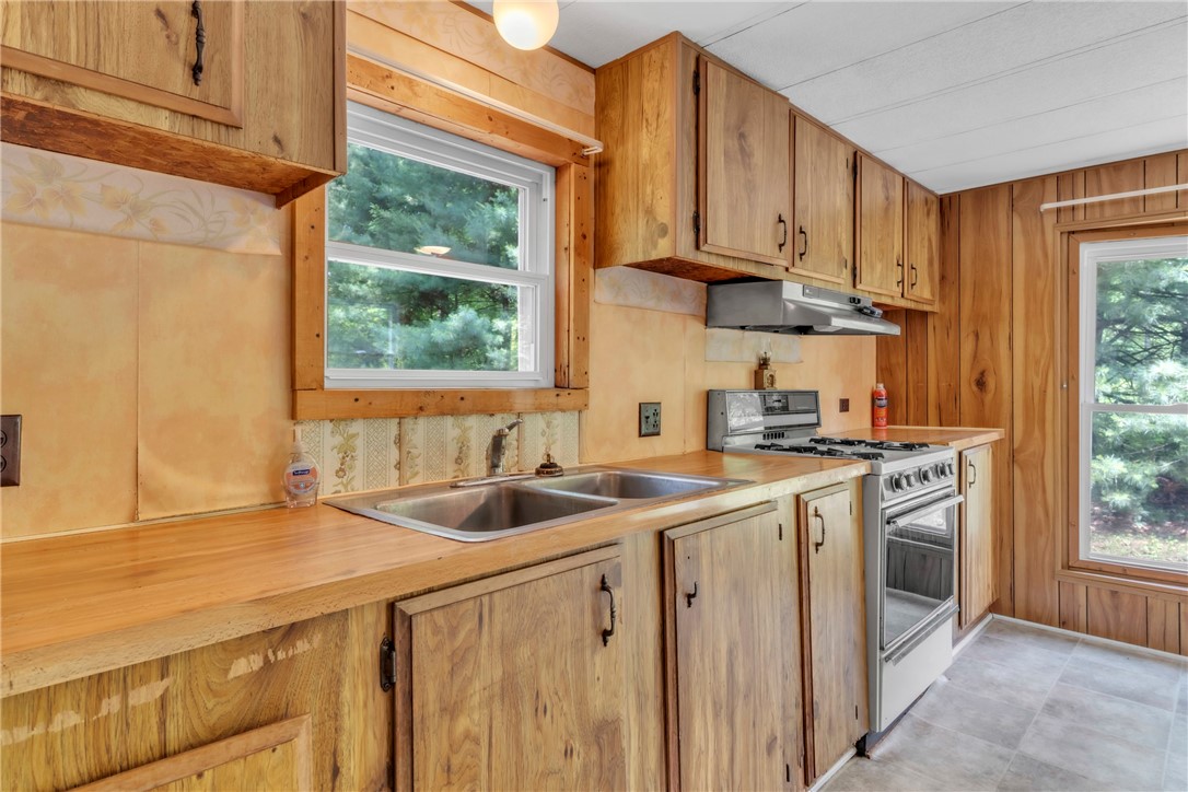 Connoquenessing Twp, Pennsylvania 16033, United States, 2 Bedrooms Bedrooms, ,1 BathroomBathrooms,Residential,Active,237482