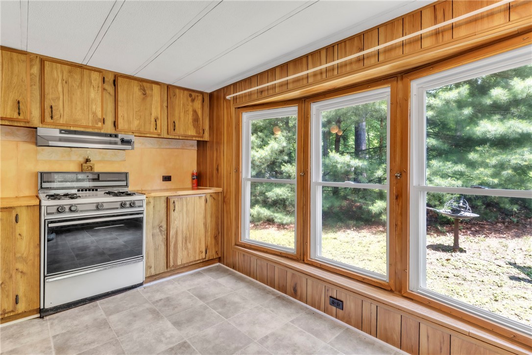 Connoquenessing Twp, Pennsylvania 16033, United States, 2 Bedrooms Bedrooms, ,1 BathroomBathrooms,Residential,Active,237482