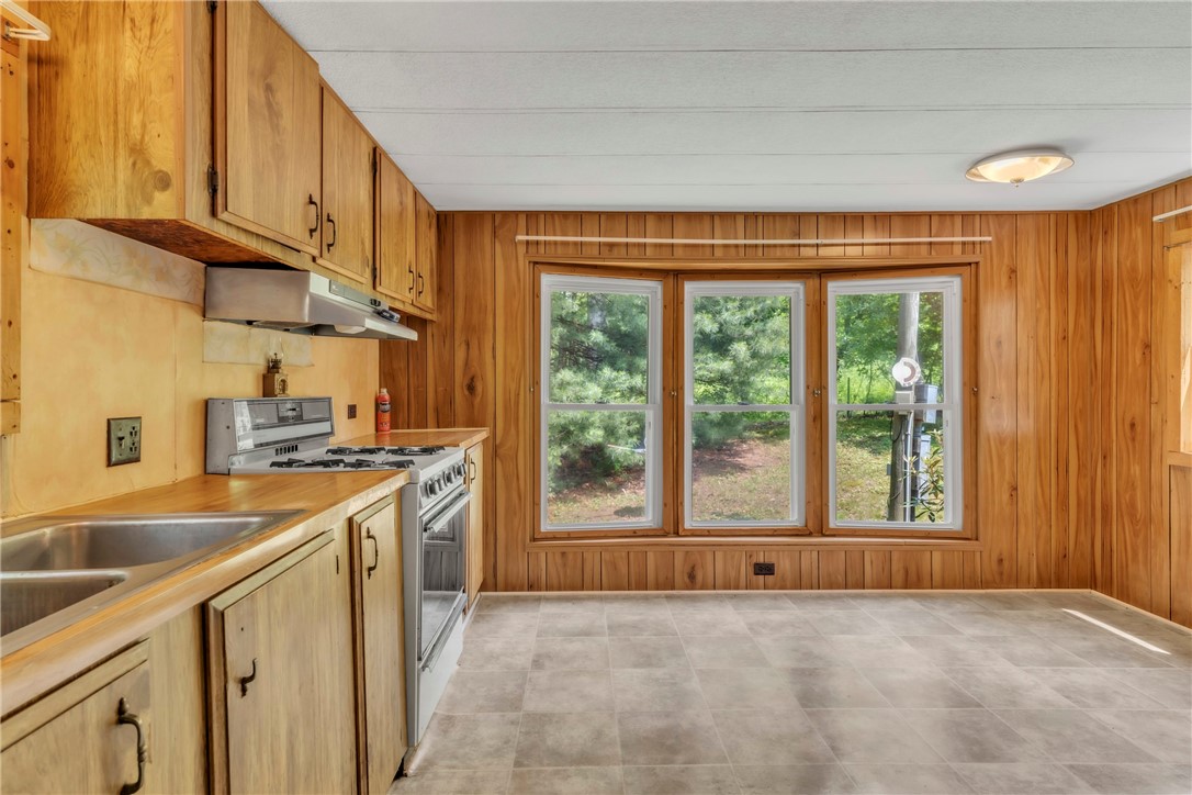 Connoquenessing Twp, Pennsylvania 16033, United States, 2 Bedrooms Bedrooms, ,1 BathroomBathrooms,Residential,Active,237482