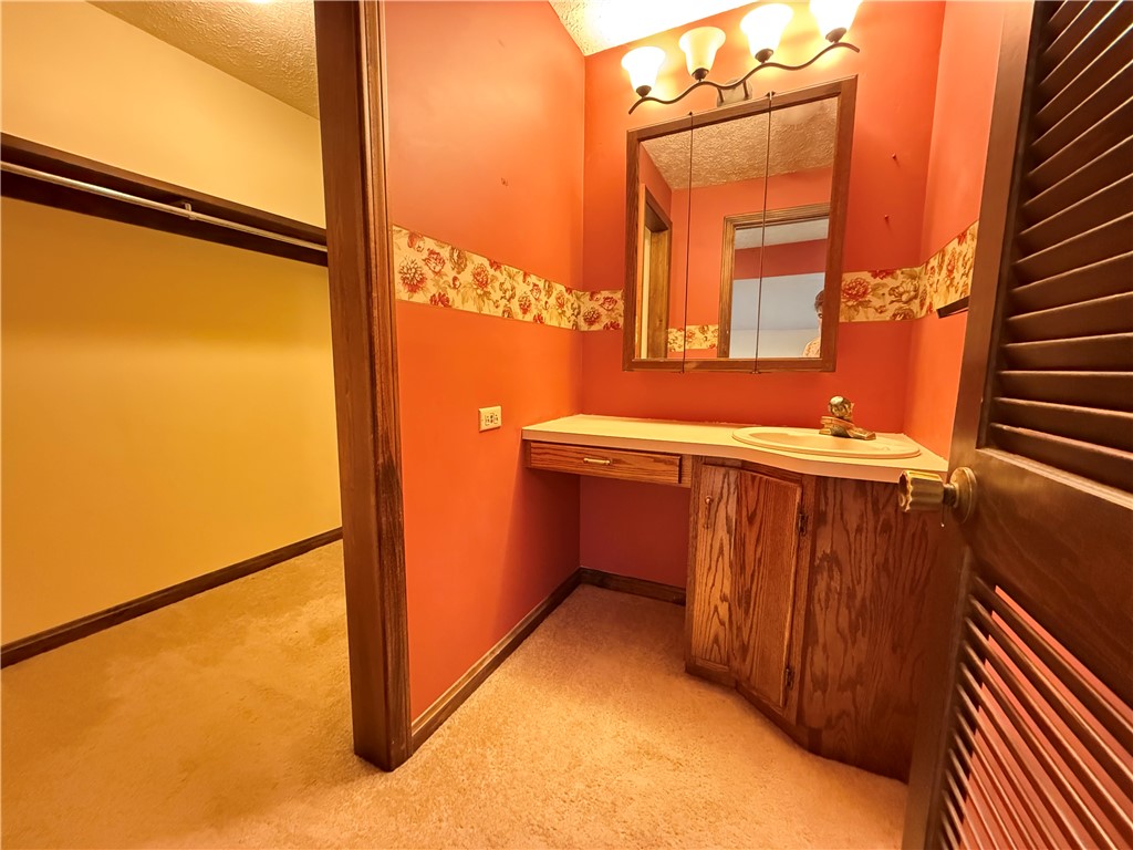 Greenville Boro - Mer, Pennsylvania 16125, United States, 4 Bedrooms Bedrooms, ,3 BathroomsBathrooms,Residential,Active,155054