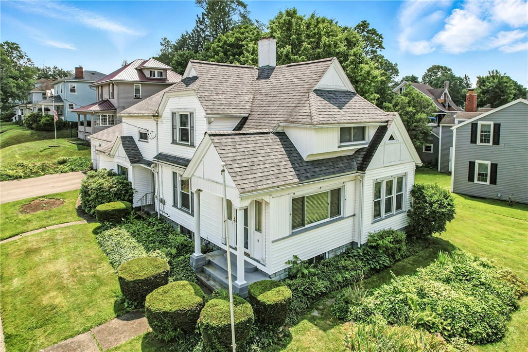 Greenville Boro - Mer, Pennsylvania 16125, United States, 4 Bedrooms Bedrooms, ,3 BathroomsBathrooms,Residential,Active,155054