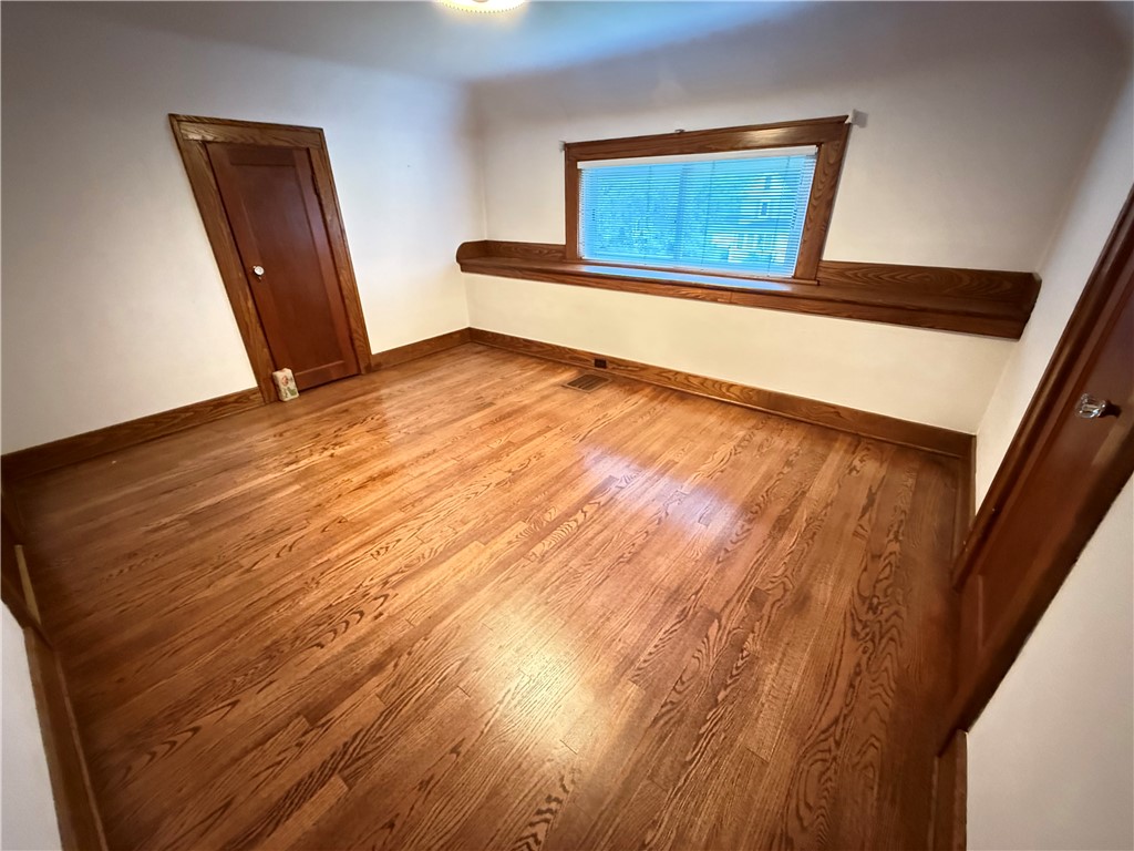 Greenville Boro - Mer, Pennsylvania 16125, United States, 4 Bedrooms Bedrooms, ,3 BathroomsBathrooms,Residential,Active,155054