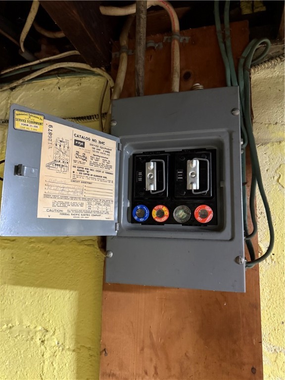 Greenville Boro - Mer, Pennsylvania 16125, United States, 4 Bedrooms Bedrooms, ,3 BathroomsBathrooms,Residential,Active,155054