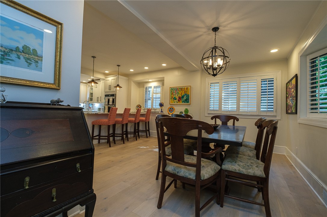 Squirrel Hill, Pennsylvania 15217, United States, 3 Bedrooms Bedrooms, ,3 BathroomsBathrooms,Residential,Active,36686