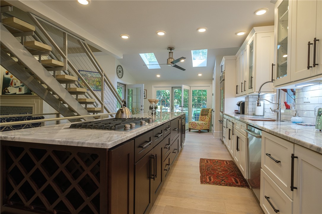 Squirrel Hill, Pennsylvania 15217, United States, 3 Bedrooms Bedrooms, ,3 BathroomsBathrooms,Residential,Active,36686