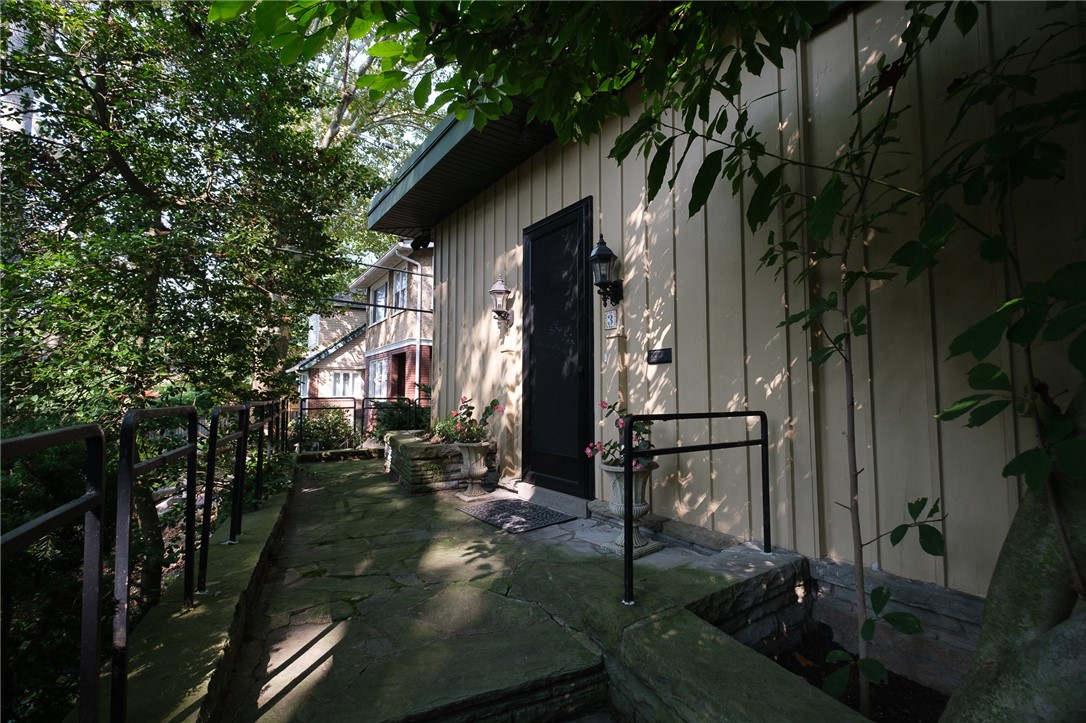 Squirrel Hill, Pennsylvania 15217, United States, 3 Bedrooms Bedrooms, ,3 BathroomsBathrooms,Residential,Active,36686