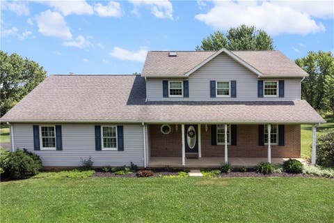 Photo of 158 Sleepy Hollow Rd, Greensburg, PA 15601 (MLS # 1762394)